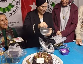 Yönetim Kurulumuzdan Başkanımıza Doğum Günü Sürprizi