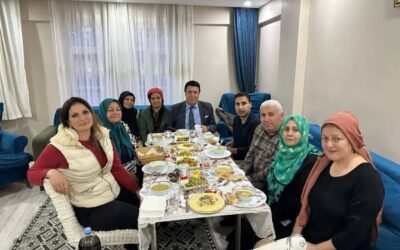 Zeytinburnu Yardımlaşma ve Dayanışma Derneği: Başkanımız Nadiye Polat ve Yönetim Kurulu Üyeleri, Elif İskanoğlu Hanımefendi’yi Ziyaret Etti