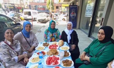 Kermesimiz Gülçin Dik ve Zeynep Demir Hanımefendilerin İkramlarıyla Tatlandı