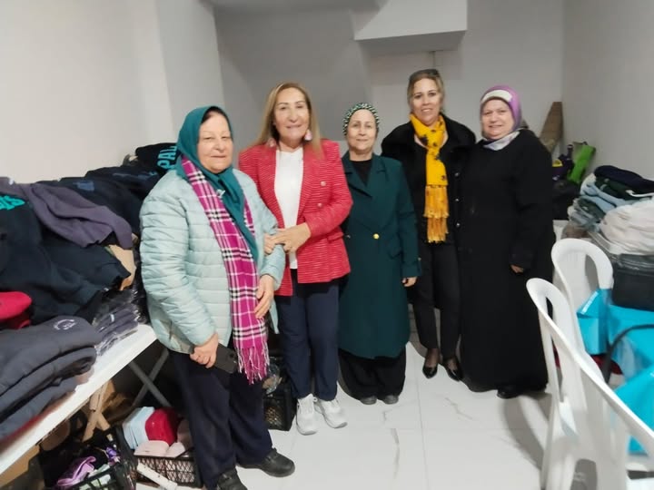 CHP Zeytinburnu ilçe Başkan Yardımcısı Sevim Akbay ve Nimet Öztürk’e teşekkür ederiz