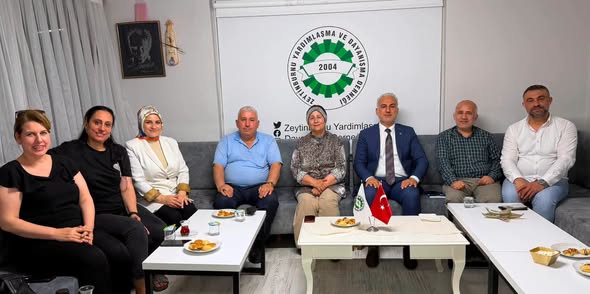 Zeytinburnu Yardımlaşma ve Dayanışma Derneğimize Önemli ve Anlamlı Ziyaret