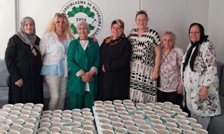 Zeytinburnu Yardımlaşma ve Dayanışma Derneği Geleneksel Aşure Programı