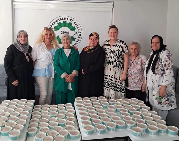 Zeytinburnu Yardımlaşma ve Dayanışma Derneği Geleneksel Aşure Programı
